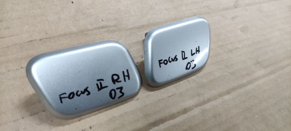 Zaślepka spryskiwacza xenon ksenon dyszy zderzaka Ford Focus mk2 03 O3