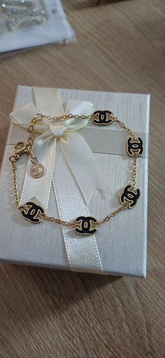 Bransoletka z czarnymi cc