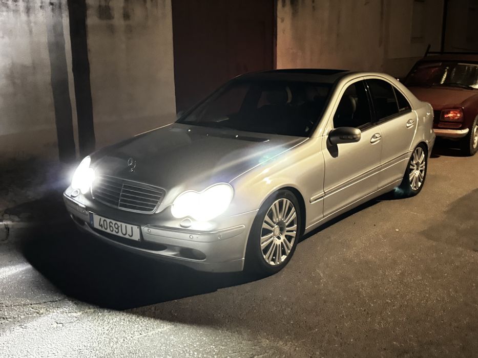 Mercedes Benz w203 c220 cdi