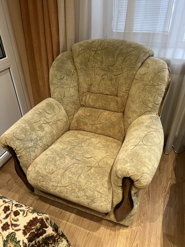 Продам 2 кресла мʼякі, зручні
