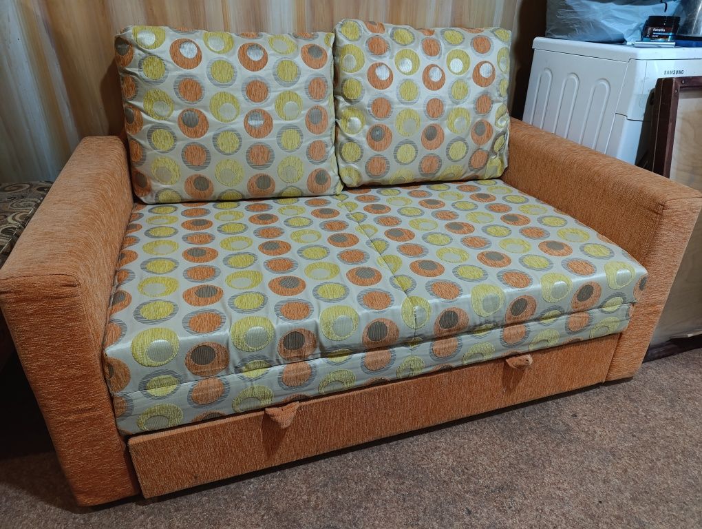Продам диван состояние отличное