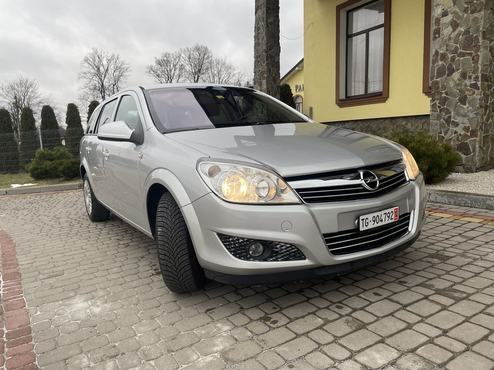 Продам Opel Astra h 1.8 avtomat