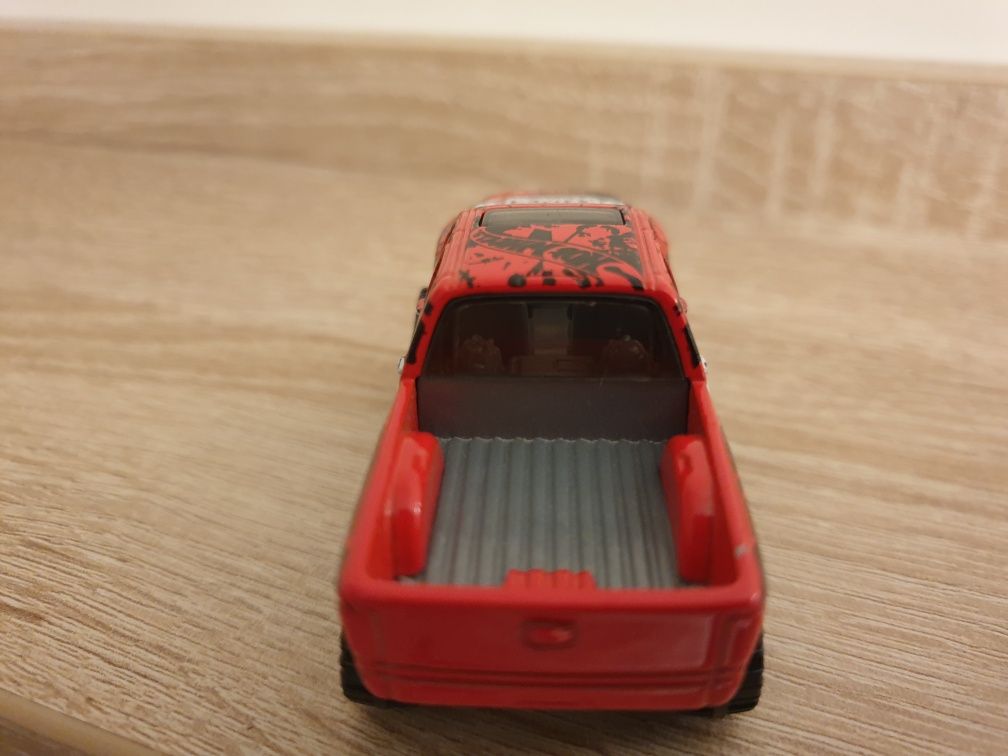 Resorak kolekcjonerski Hot wheels 2006 Dodge Ram 1500