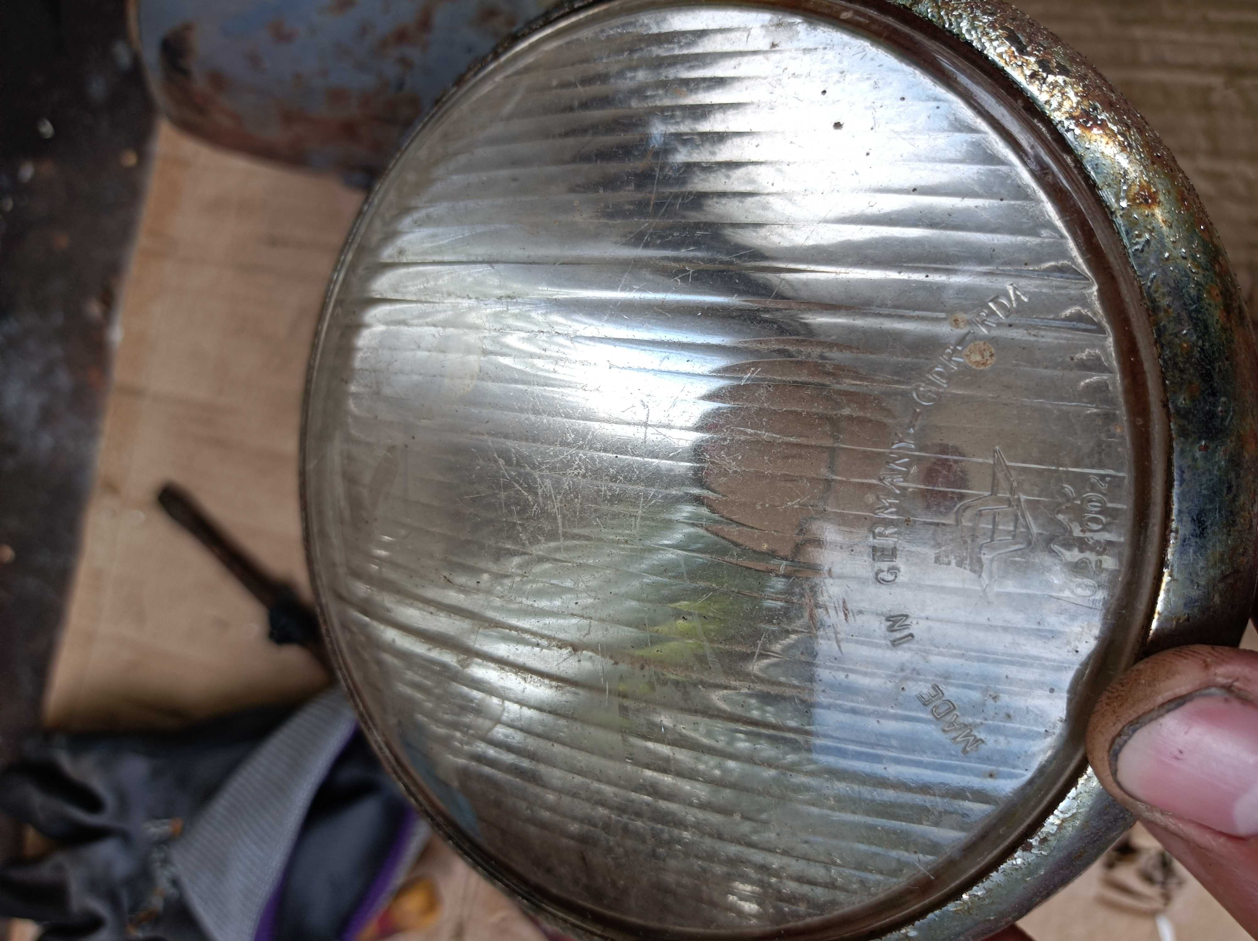 Szperacz , lampa , lampa robocza Ursus C-325 C-328 reflektor