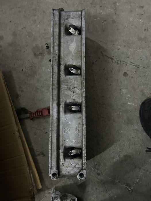 Продам головку блока циліндрів, ГБЦ умз-421, 4215