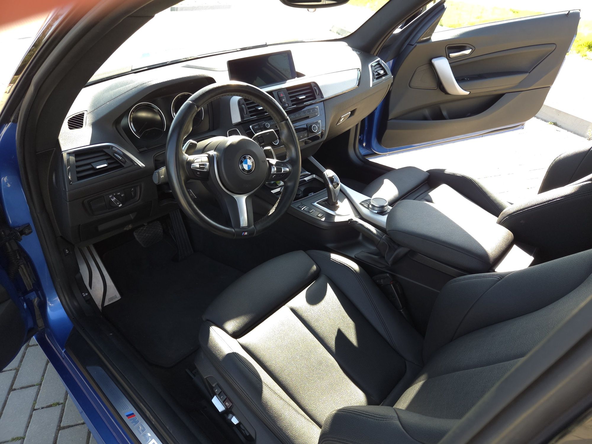 BMW m240i sport f22