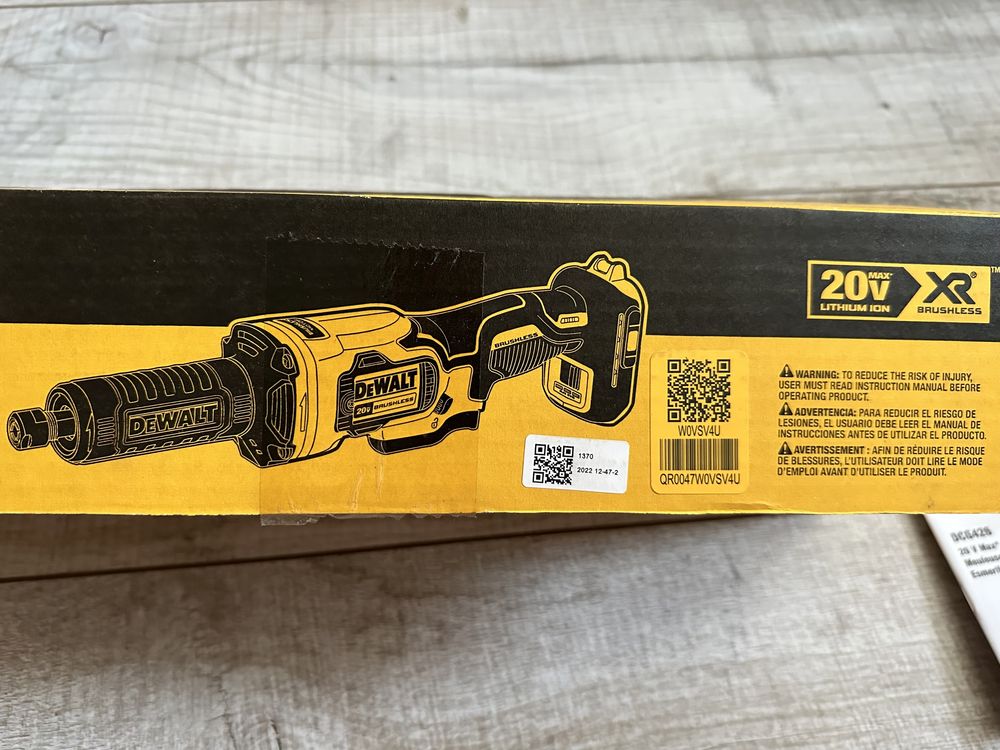 Акумуляторна пряма шліфмашинка DEWALT DCG426B 20V MAX