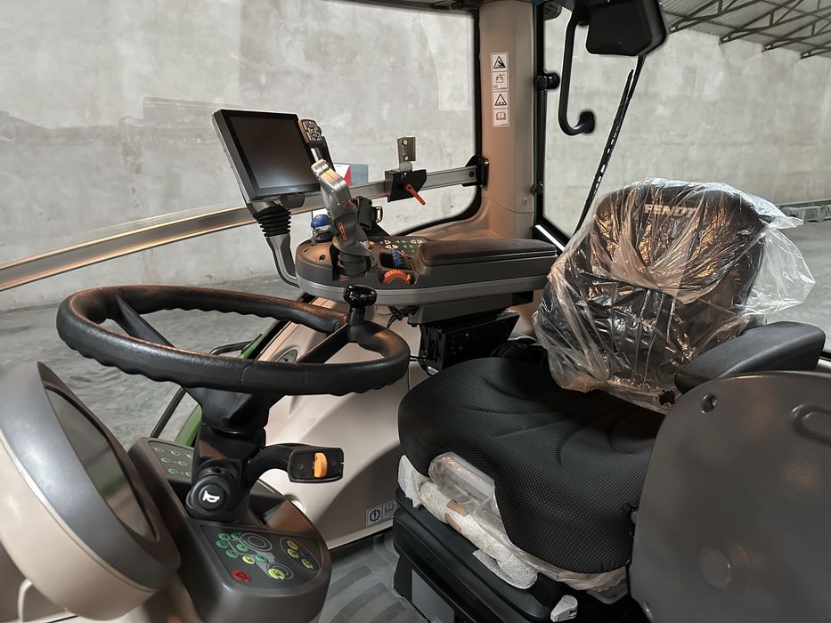 Ciągnik fendt 828profi +