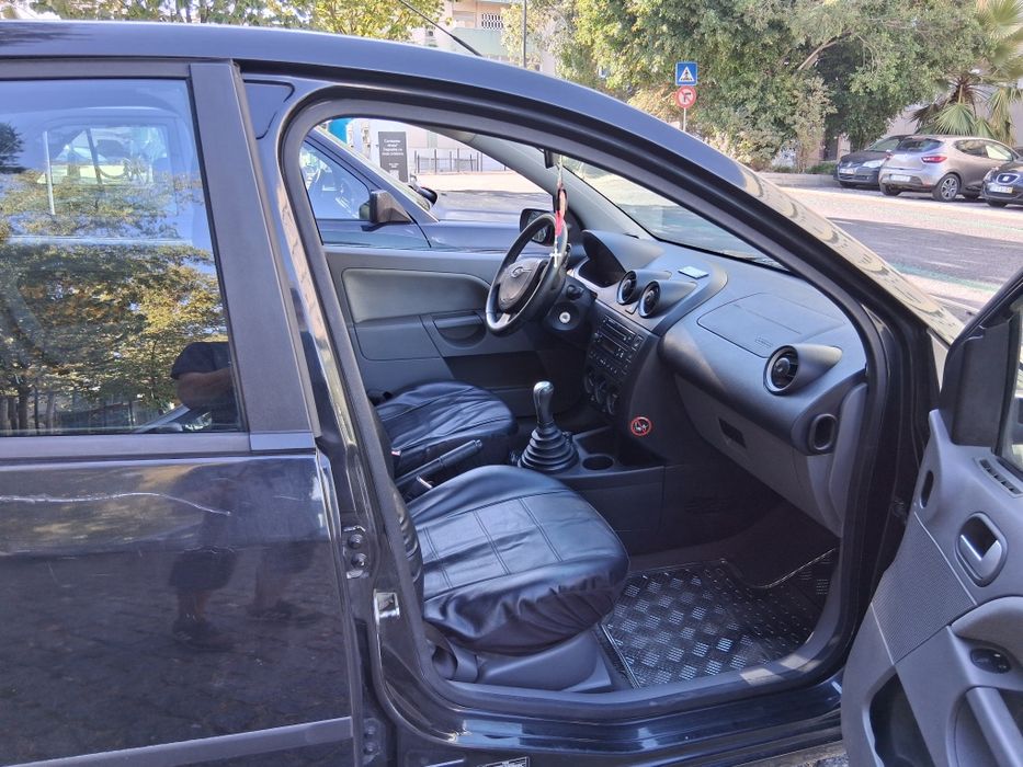 Ford fiesta 2003