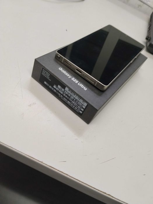 Samsung S25 ULTRA Titanium Black c/Novo com Fatura e Garantia