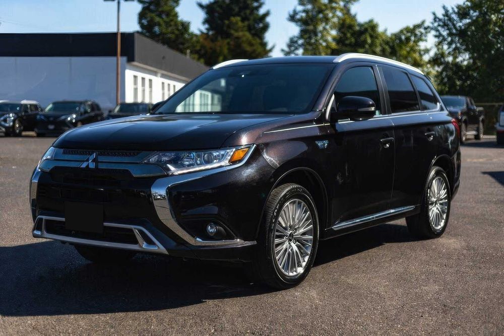 Mitsubishi Outlander Hybrid Plug-in SEL S-AWC      2020