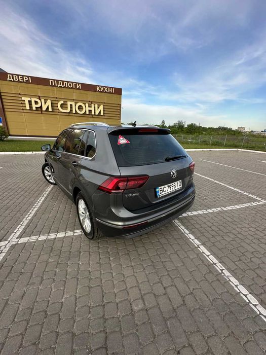 Продам автомобіль Volkswagen Tiguan 2017