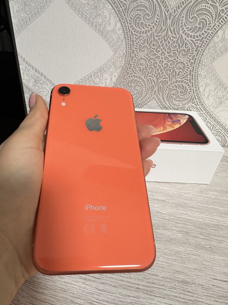 Вживаний Apple iPhone XR 128GB Coral