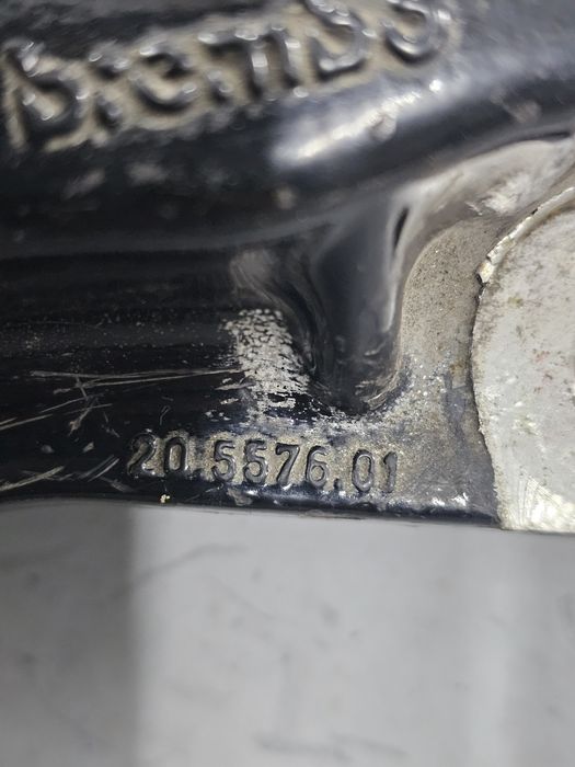 Продам чотирьохпоршневі супорта Brembo, з BMW е38