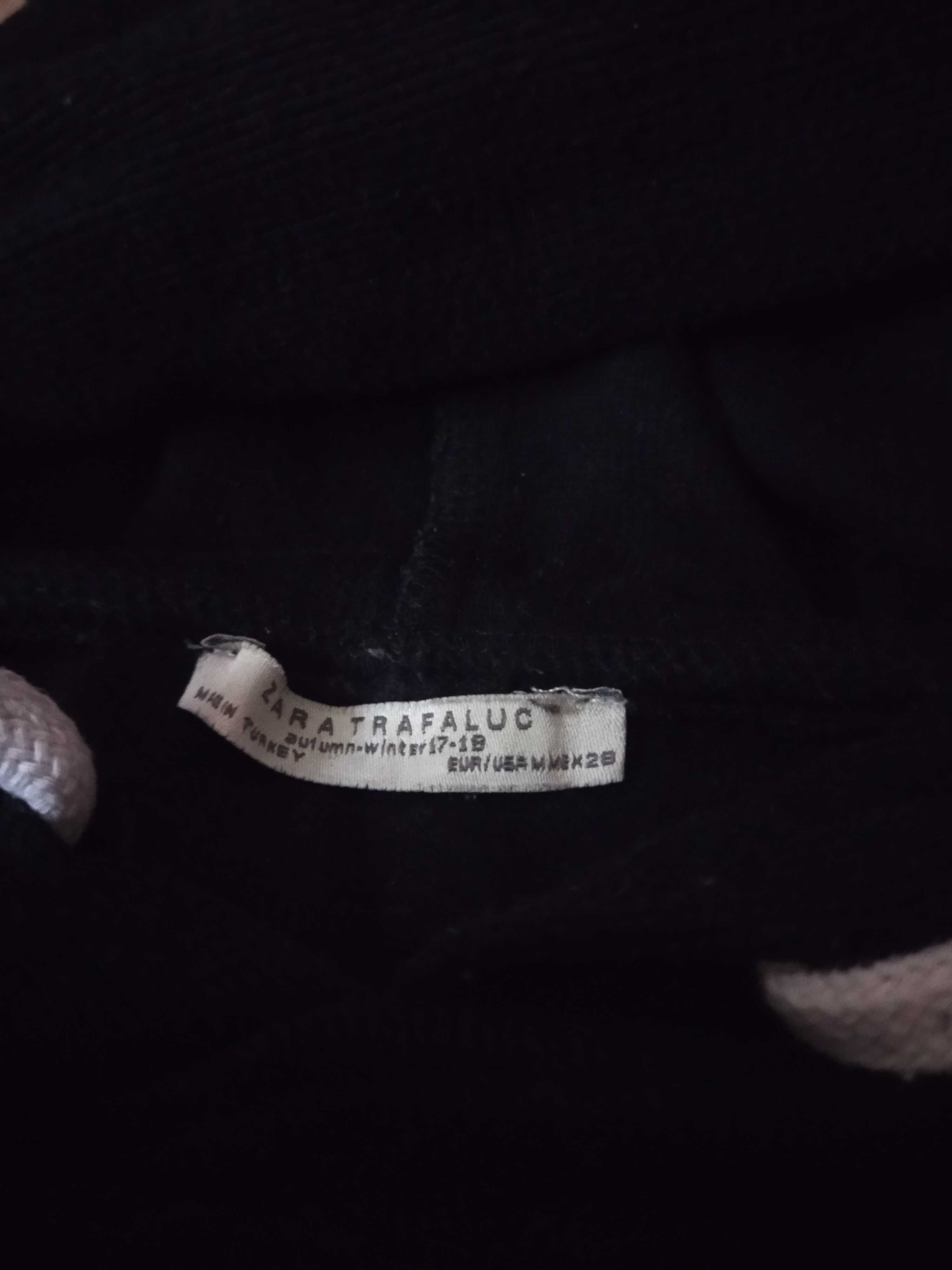 Czarna bluza z kapturem - Zara