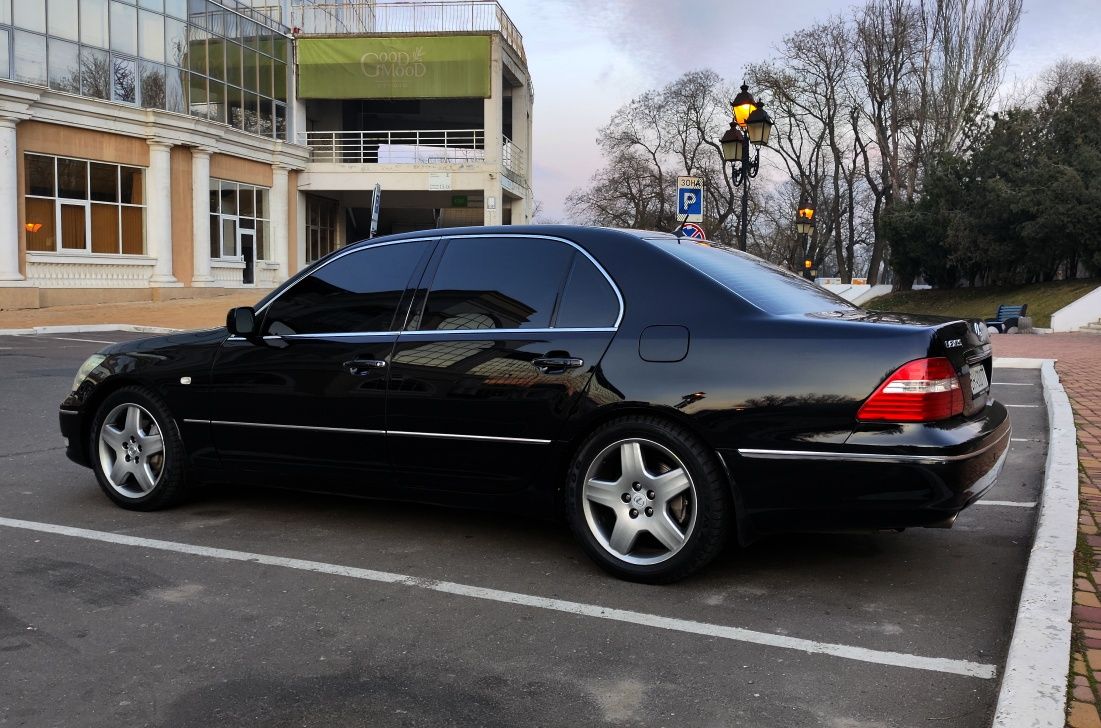 LEXUS LS430 President Europe