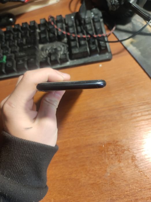 iPhone SE 2020 64 gb