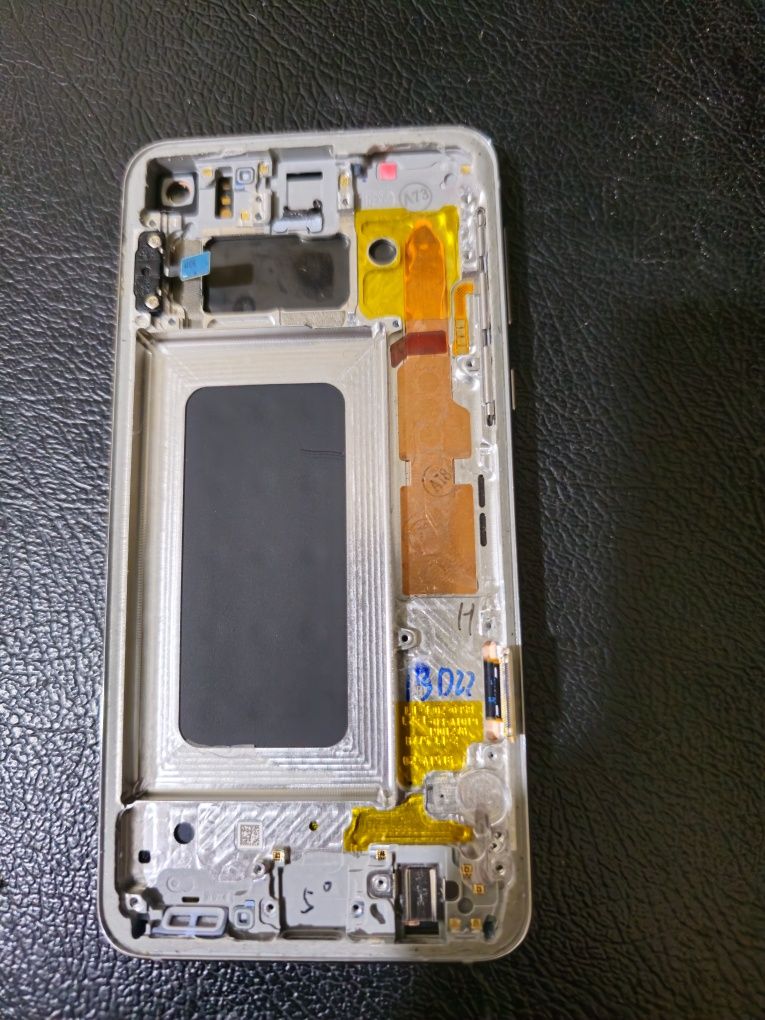 Display original samsung galaxy s10e