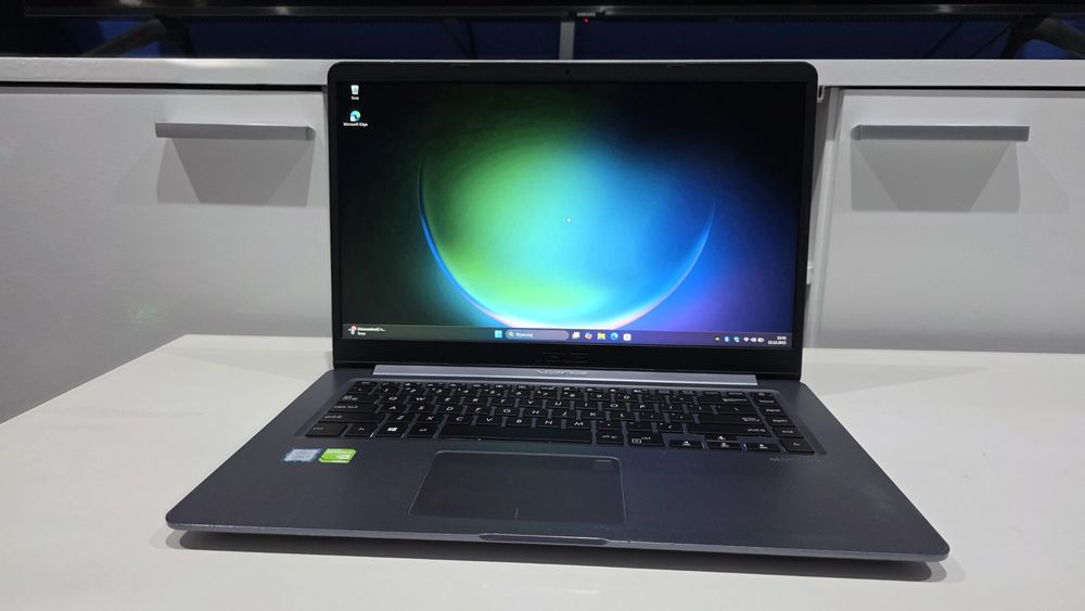 Laptop Asus i5/16GB/Nvidia/SSD/IPS
