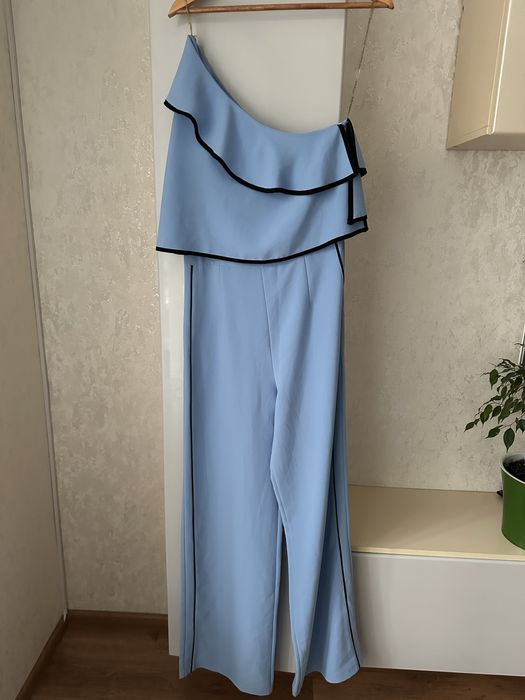 Голубий комбінезон, комбінезон