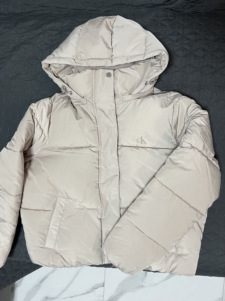 Жіночий пуховик Calvin Klein