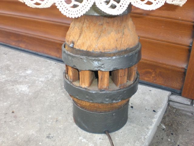lampa drewniana antyk retro lampa z piasty koła , z niemiec vintage