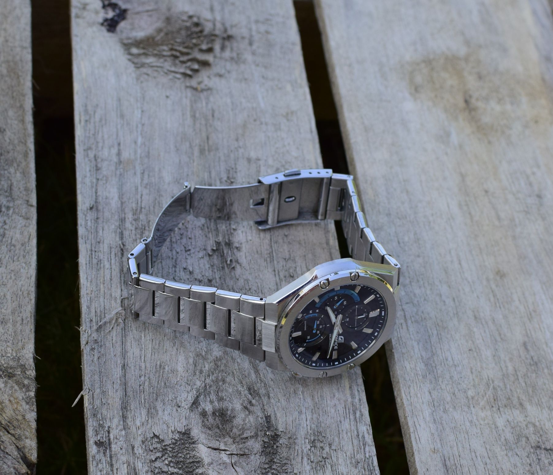 Zegarek Casio EFS-S560D-1AVUEF