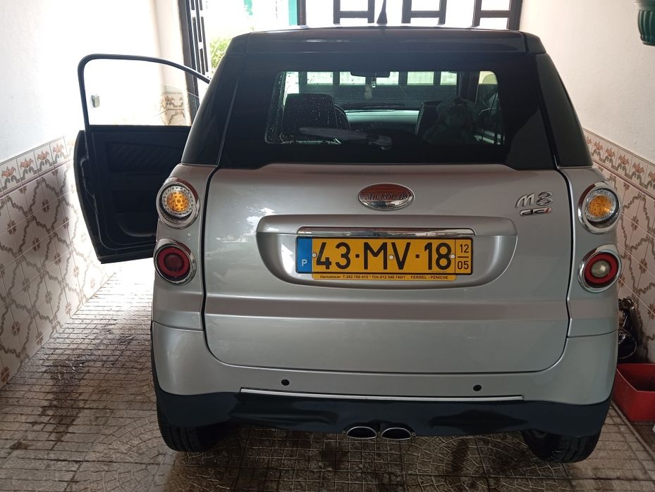 Microcar M8DCi cinza prata e preto