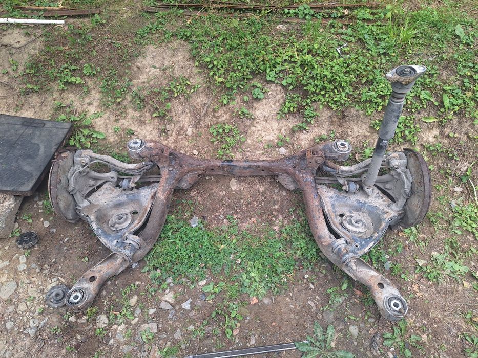 Sanki belka zawieszenia tylna audi a6 c6