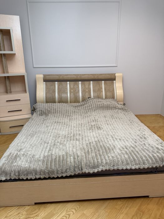 Продам спальню