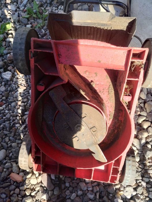 ~Kosiarka elektryczna~