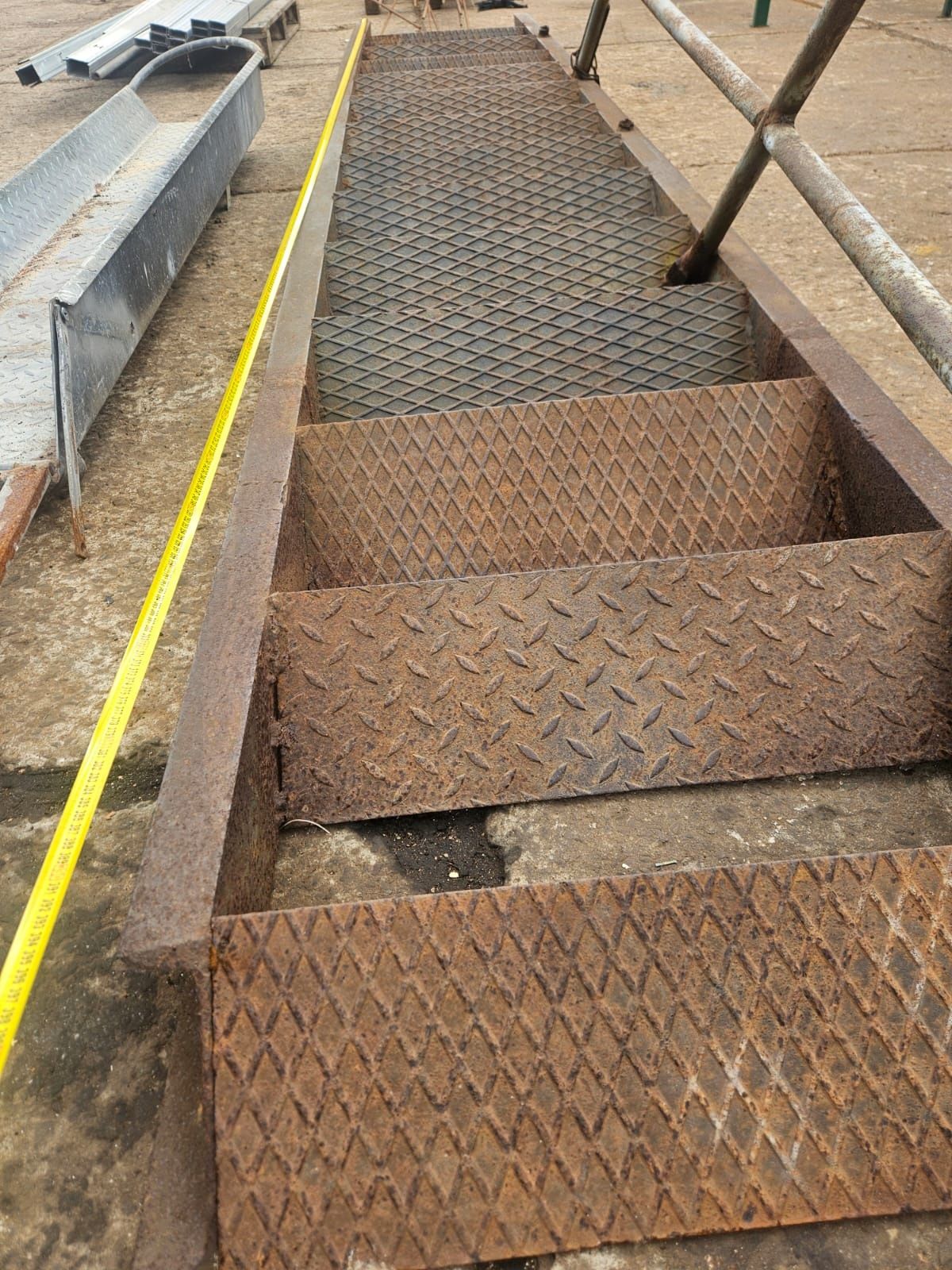 Schody metalowe 390cm