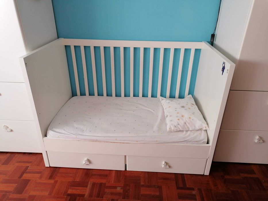 Conjunto quarto criança STUVA roupeiro + berço + armário arrumação