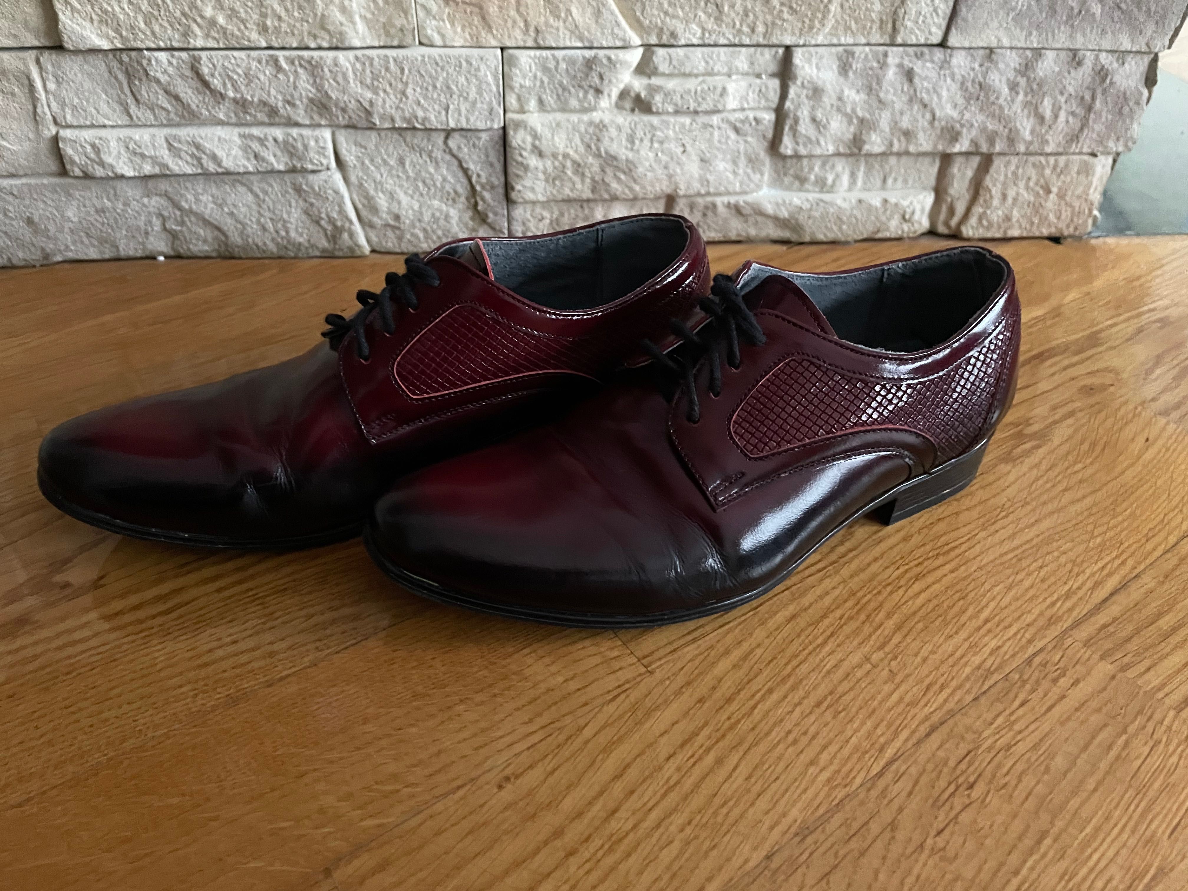 Buty garniturowe dla chłopca/ 32 rozm.