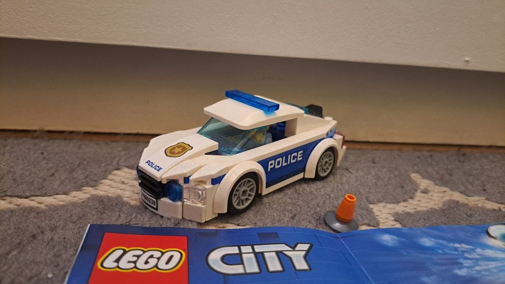 Lego  40175 oraz 60239