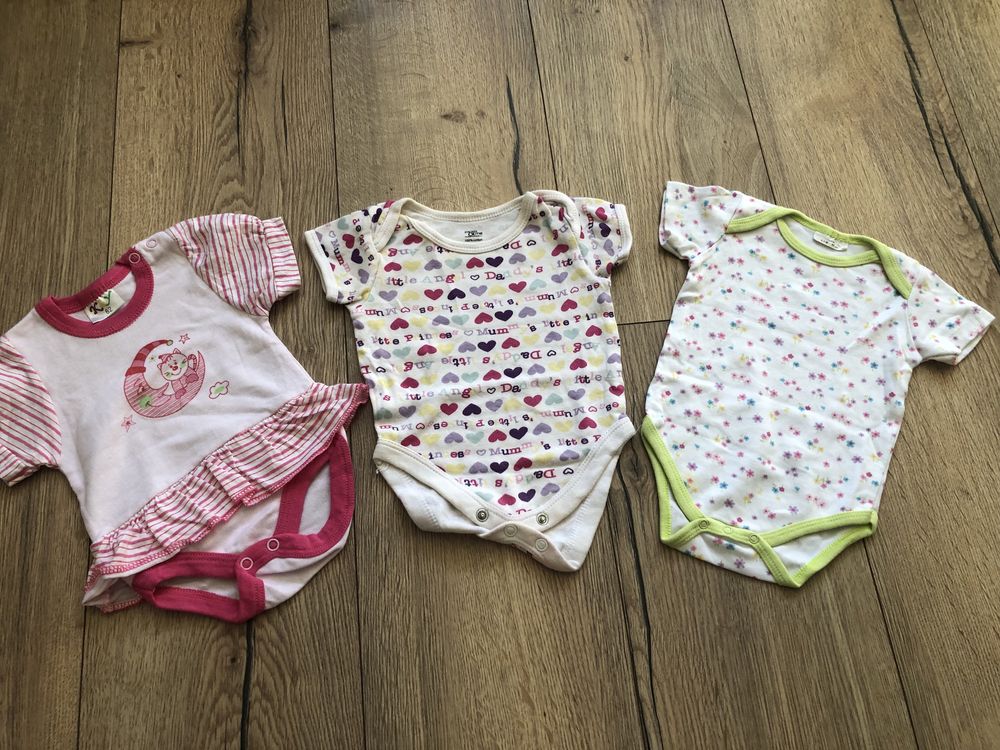 Paka ubranek na wiosne/lato 56/62 nowe