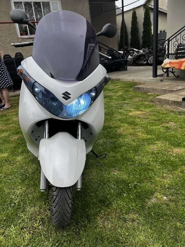 Продам Suzuki Burgman 200