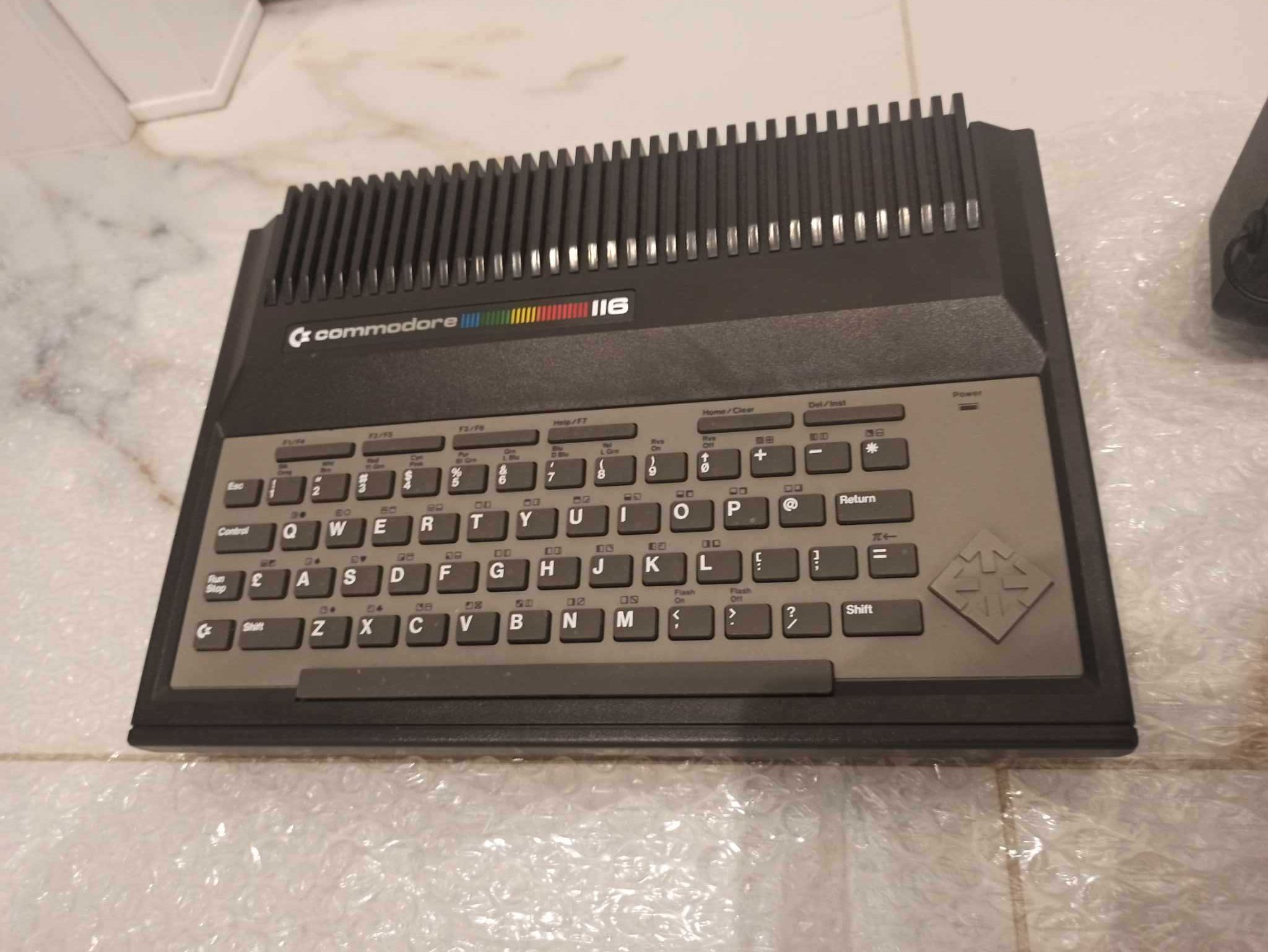 Commodore C116 kompletne