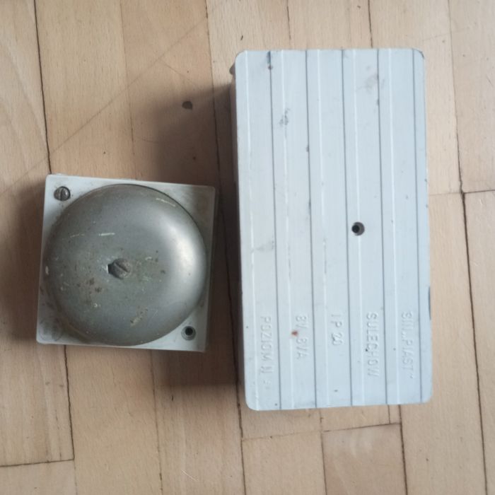 Dwa dzwonki gong Polska PRL ospel piast