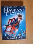 Magiczne Drzewo Czerwone Krzesło