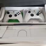 Konsola Xbox 1TB SSD. +2pady nowa