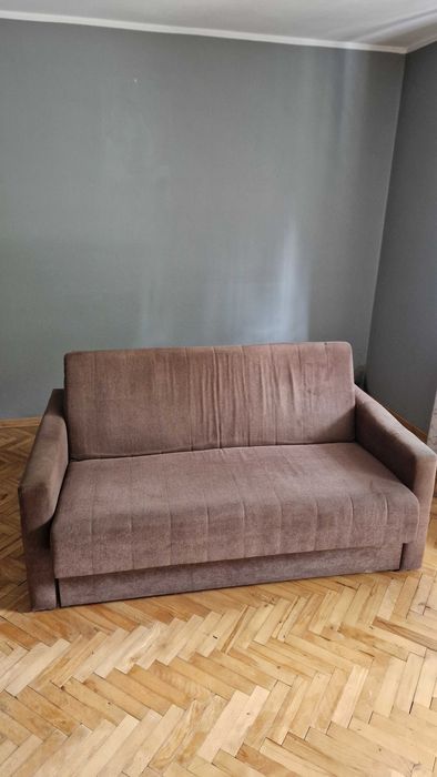 Wersalka rozkładana beżowa