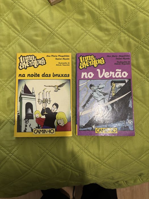 Dois livros da saga Uma Aventura