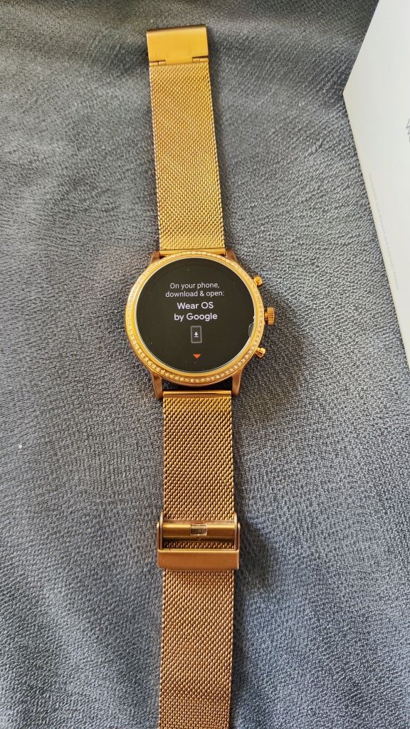 Śliczny damski smartwatch Fossil Julianna FTW6054