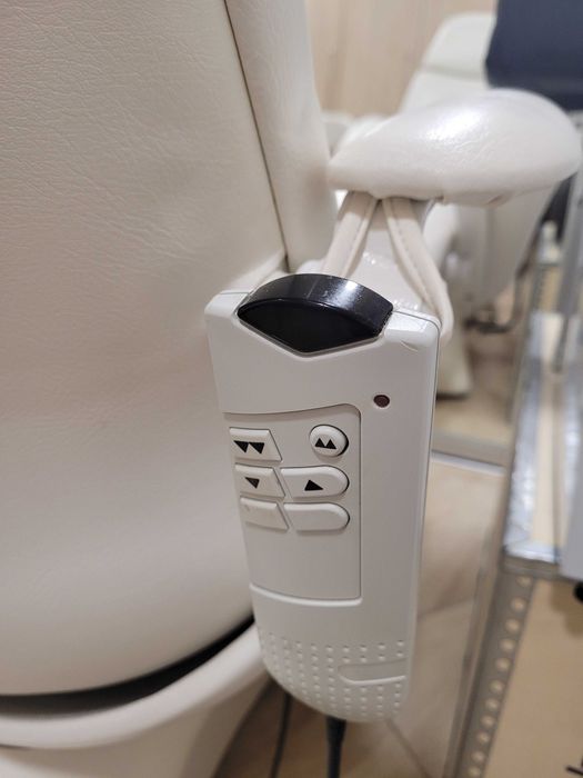 Fotel kosmetyczny elektryczny