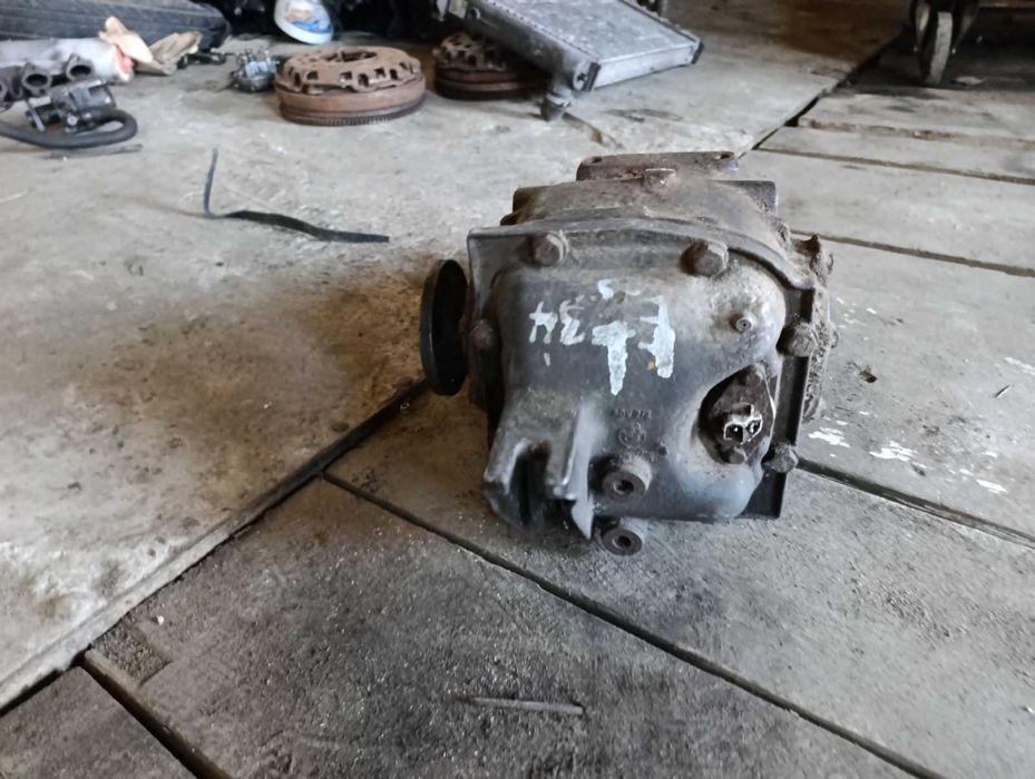 Задній міст BMW E34