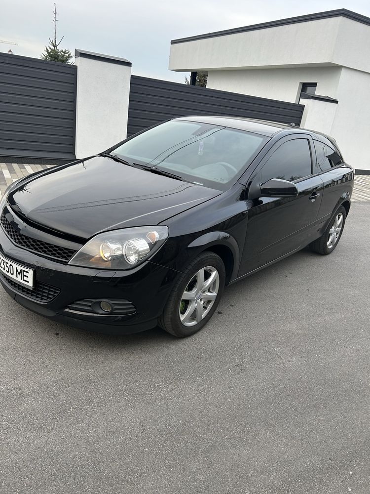 Opel Astra GTC 2007р 1.9 дизель