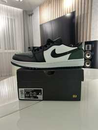 Продам кррсвоки Jordan  1 Low