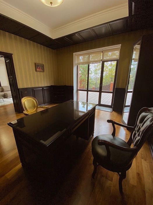 Особняк в элитном п,Лесники с потрясающим участком!Инвертор,генератор!