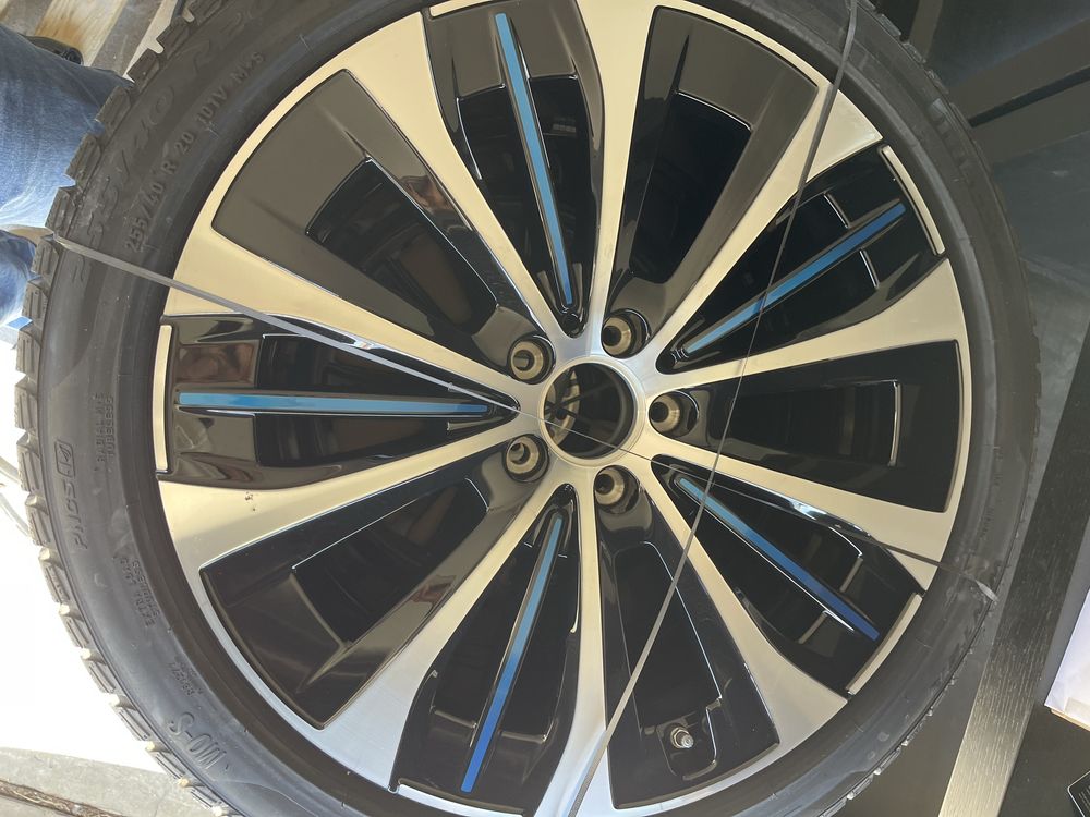 Jantes e pneus originais mercedes x4